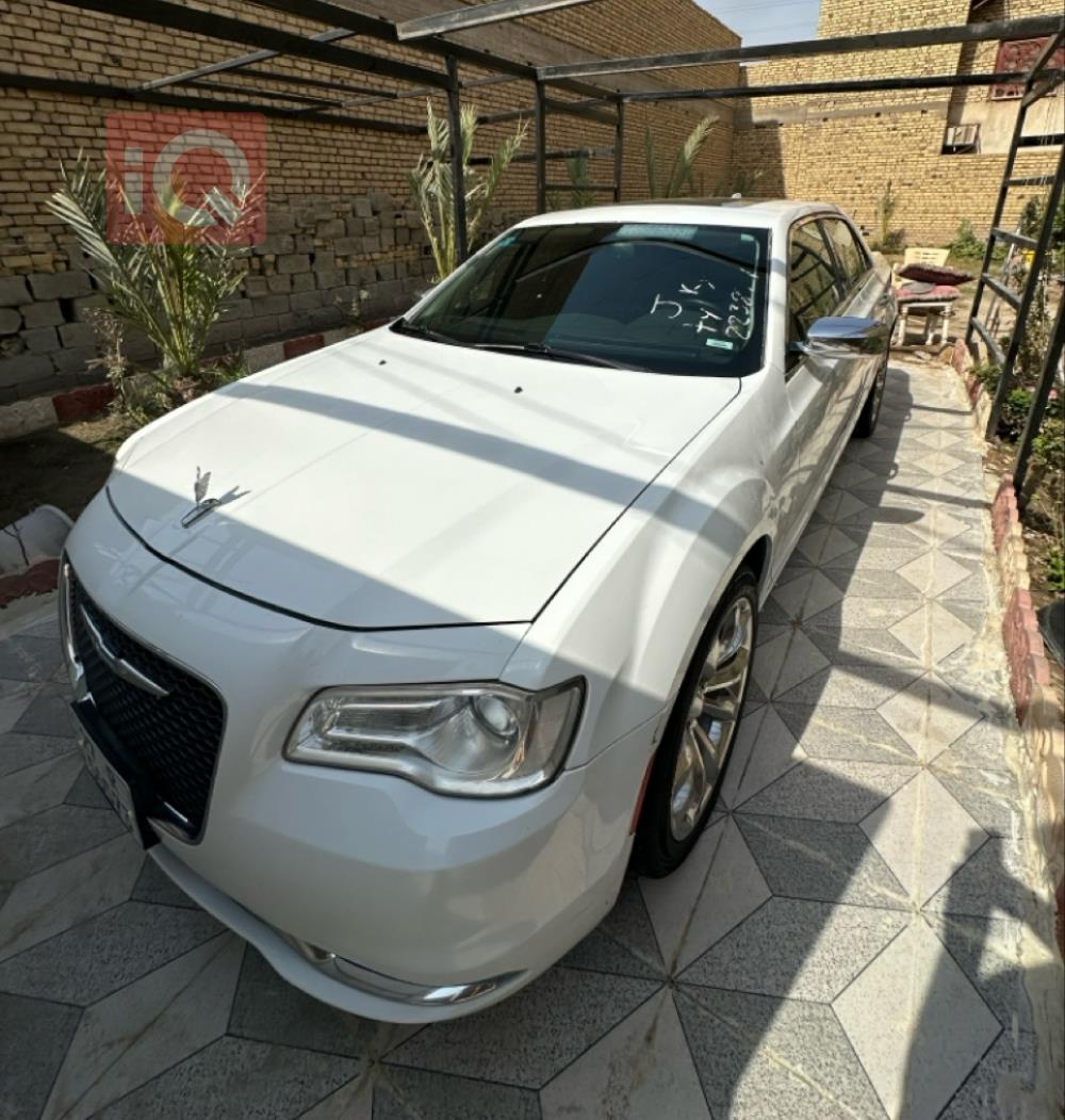 کرایسلەر 300